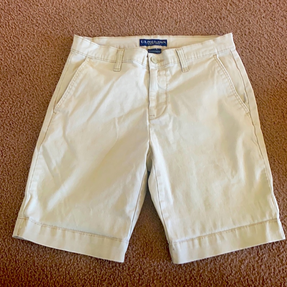 Men’s U.S. Polo Assn. khaki shorts. Tan. 30” waist.
